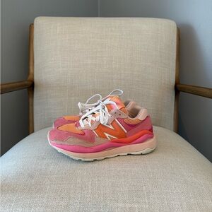 New Balance Classic Core 5470 Pink & Orange Sneaker Valentine’s Edition